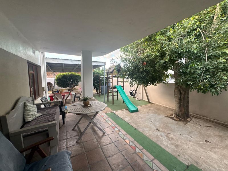 4 Bedroom House To Rent in Bella Vista Paarl - Photo 2