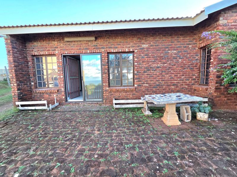 Family Haven with Sea Views - Photo 6