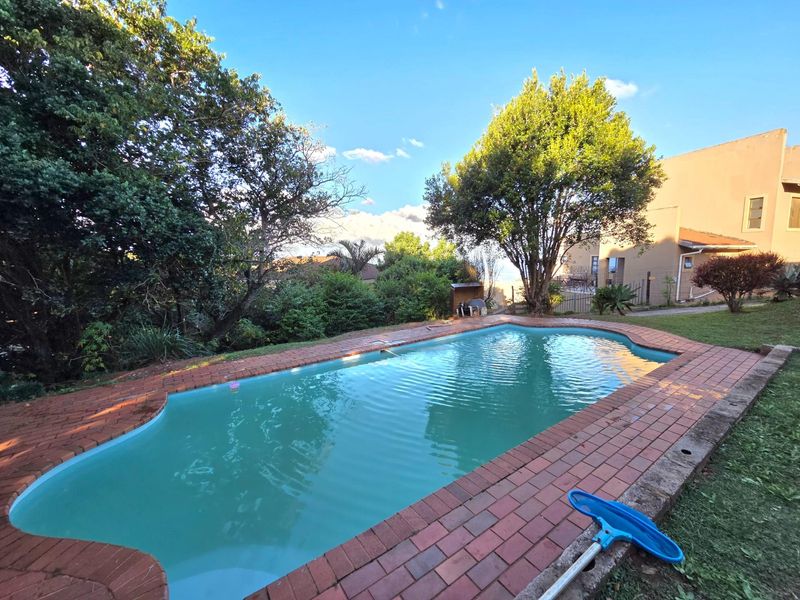 Family Haven with Sea Views - Photo 4