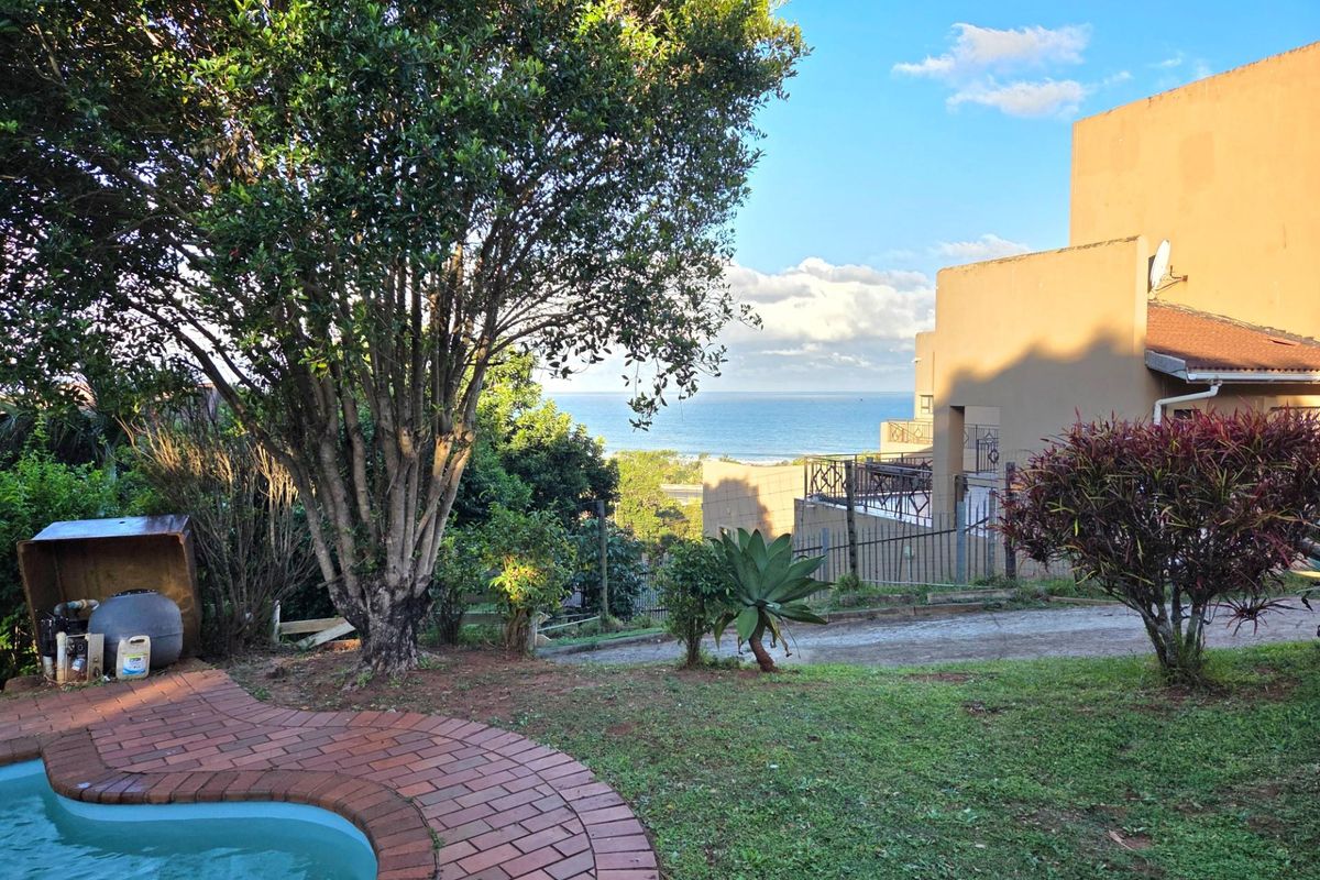Family Haven with Sea Views - Photo 3