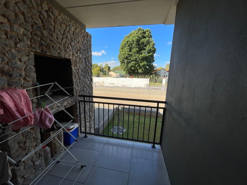 2 Bedroom Apartment To Rent in Glen Marais, Kempton Park - Photo 10