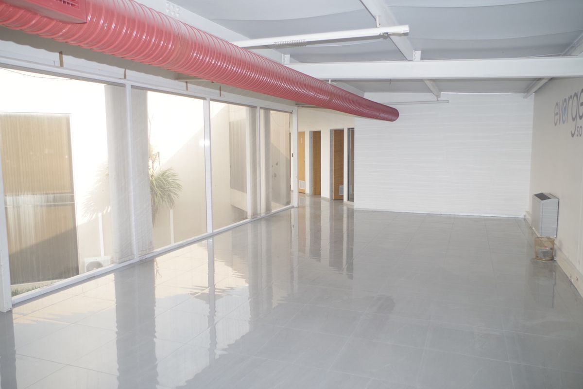 Office To Rent in Fairland, Randburg - Photo 2