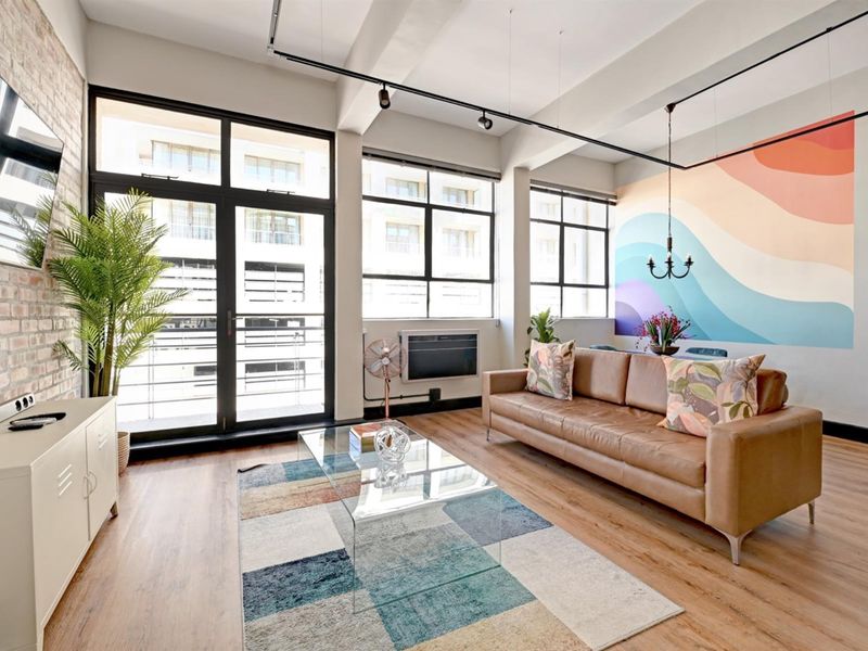 CONTEMPORARY FULLY FURNISHED LARGE 1 BED APARTMENT IN CAPE TOWN - Photo 7