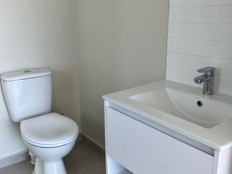 House For Sale in Laguna, Langebaan - Photo 8
