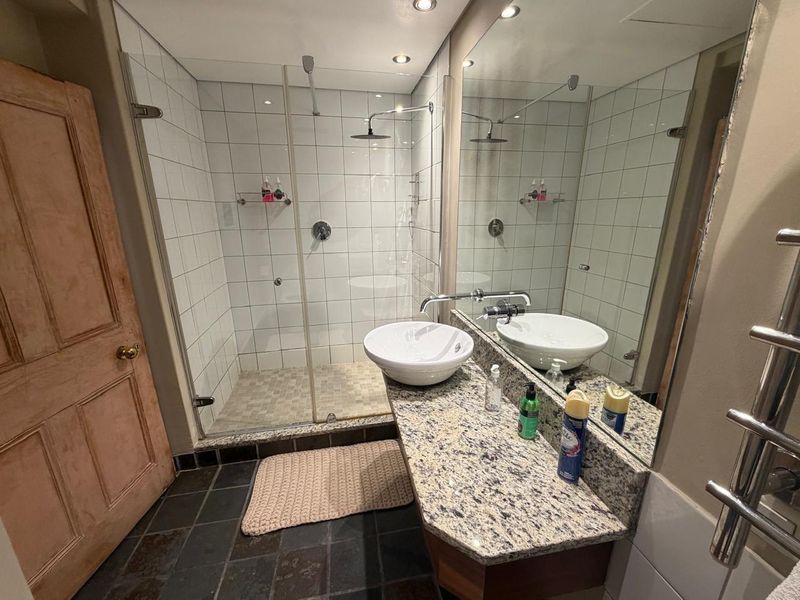 Hotel Building For Sale in Cape Town City Centre, Cape Town - Photo 7