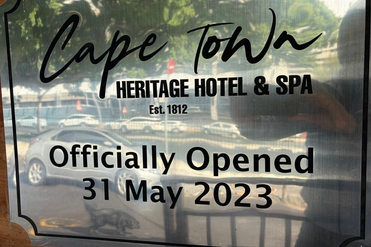 Hotel Building For Sale in Cape Town City Centre, Cape Town - Photo 2