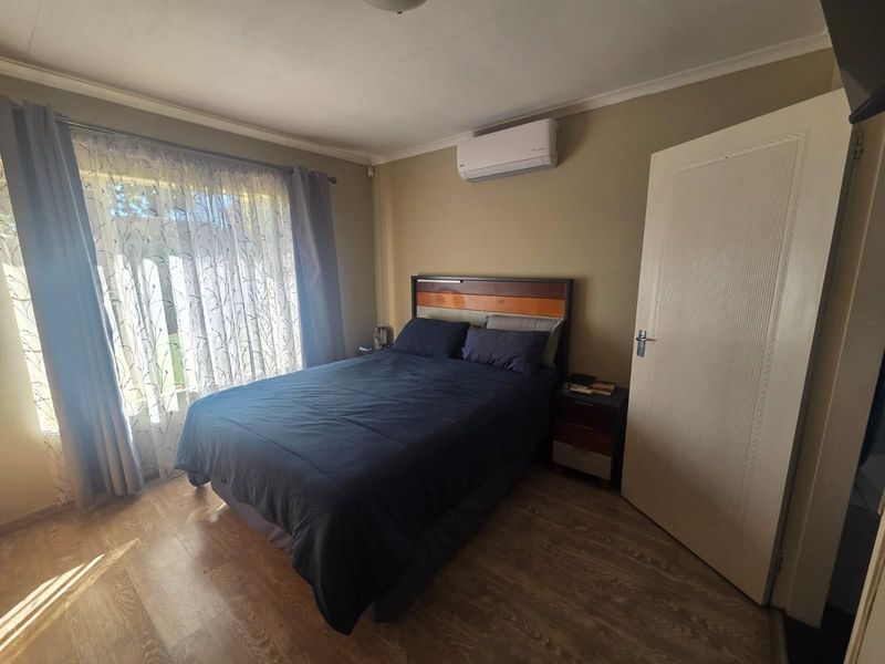 Beautiful Three-Bedroom Townhouse for Sale - Photo 10