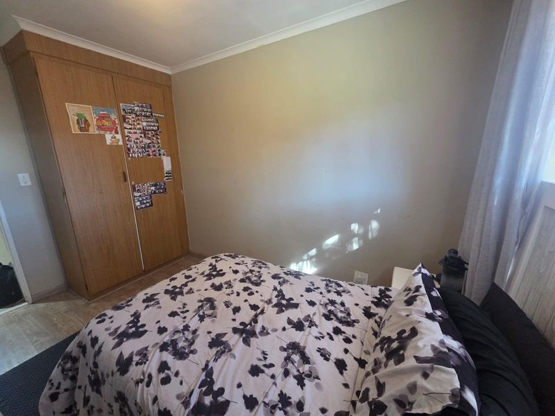 Beautiful Three-Bedroom Townhouse for Sale - Photo 9