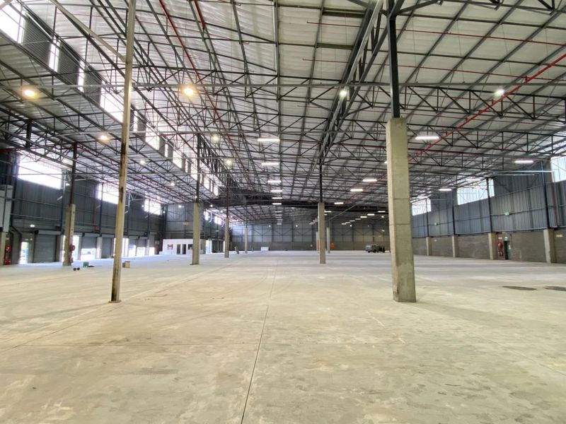 6,075m2 Warehouse To Let in Montague Gardens, Cape Town | Distribution and Logistics Facility - Photo 9