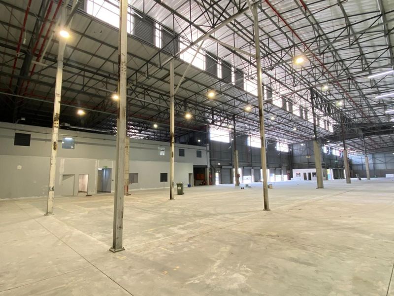 6,075m2 Warehouse To Let in Montague Gardens, Cape Town | Distribution and Logistics Facility - Photo 8