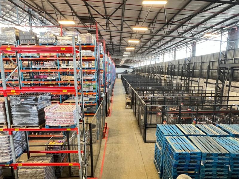 14,154m2  Neat and Secure Warehouse To Let in Montague Gardens, Cape Town - Photo 8