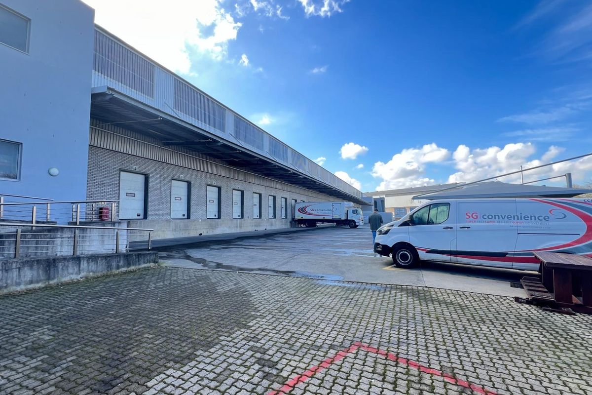 14,154m2  Neat and Secure Warehouse To Let in Montague Gardens, Cape Town - Photo 4
