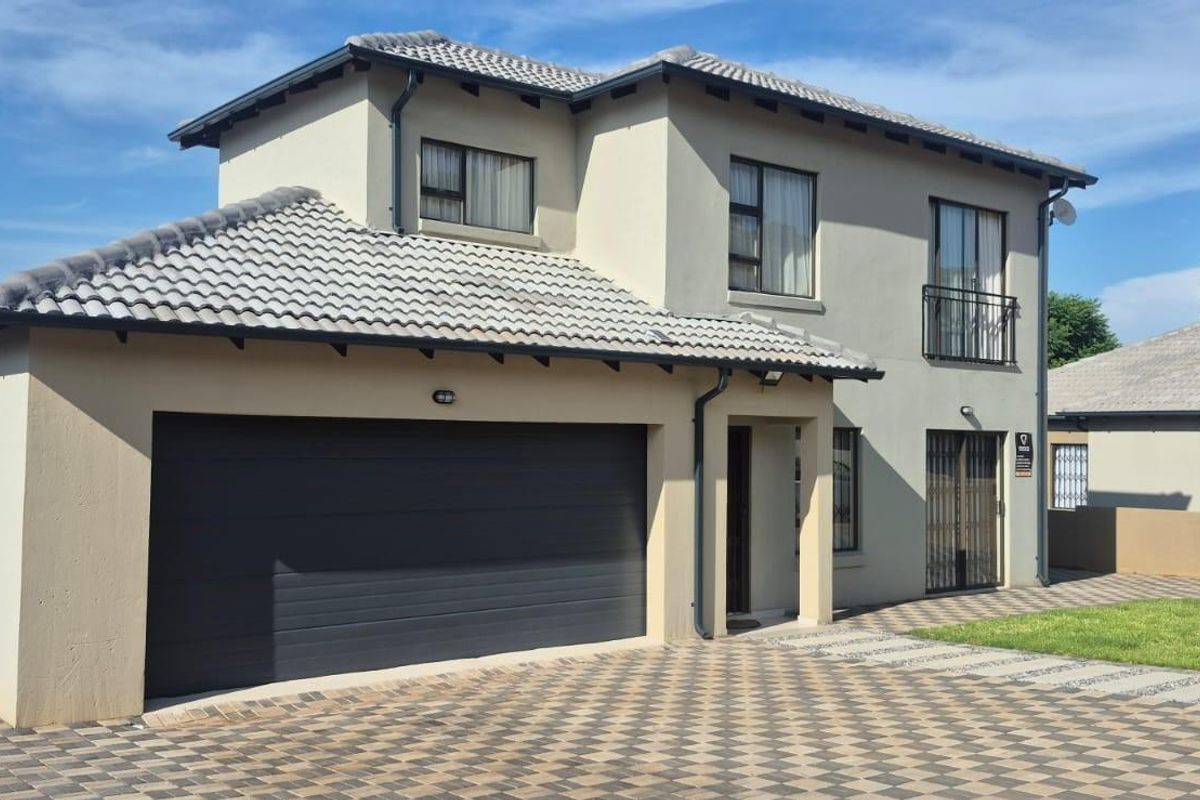 House For Sale in Amandasig, Akasia - Photo 2