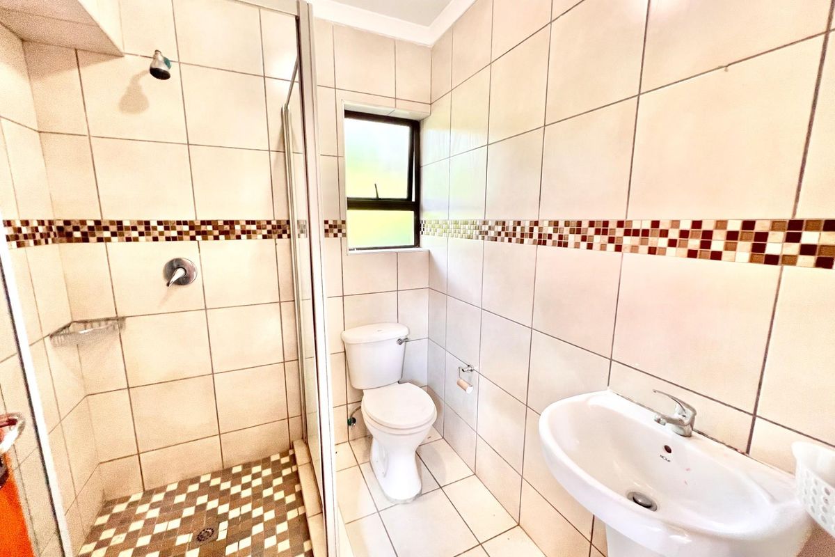 Modern 1 Bed Studio Apartment To Rent - Available 1 June - Photo 5