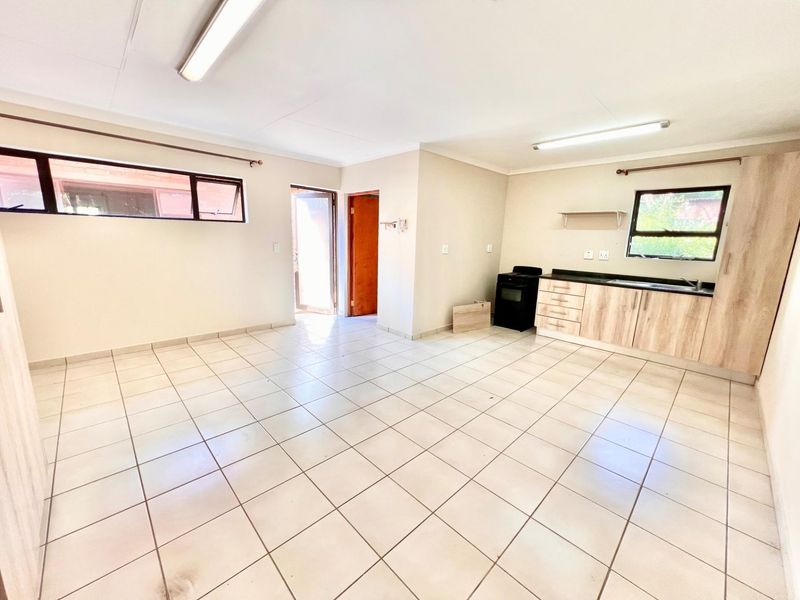 Modern 1 Bed Studio Apartment To Rent - Available 1 June - Photo 3