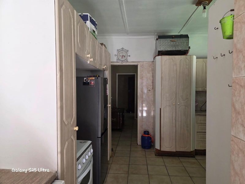 House For Sale in Witbank Ext 8, Witbank - Photo 6