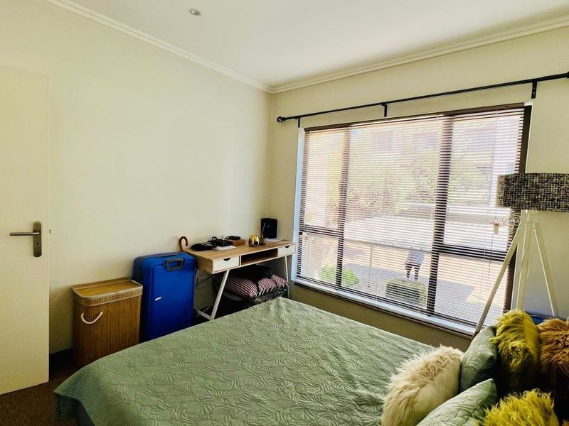 2 bedroom 1 full bath - Lonehill - Photo 9