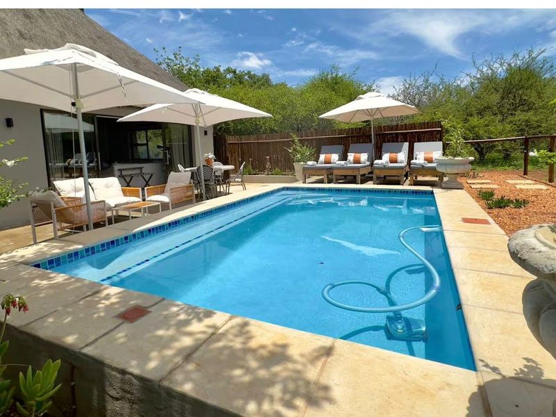 Luxury Home for Sale in the Hoedspruit Wildlife - Pool - Boma - Bushlife - Photo 2