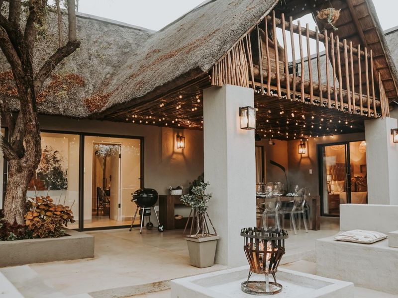 Luxury Home for Sale in the Hoedspruit Wildlife - Pool - Boma - Bushlife - Photo 4