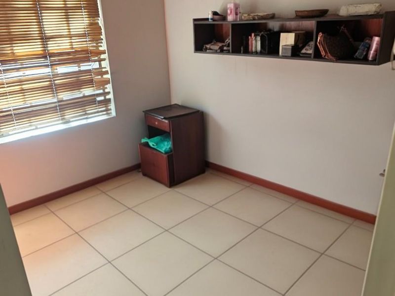 Apartment Block For Sale in Witbank Ext 5, Witbank - Photo 6