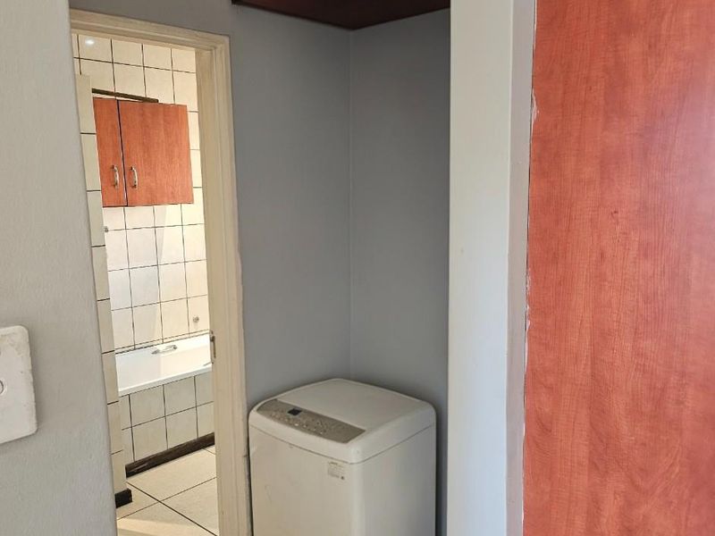 Apartment Block For Sale in Witbank Ext 5, Witbank - Photo 2