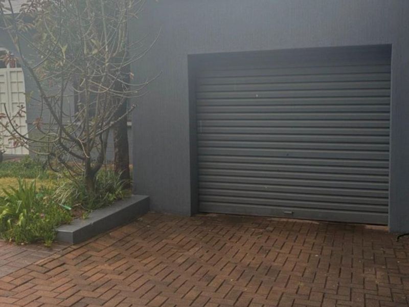 Huge House for sale in Eastwood, Pretoria - Photo 5