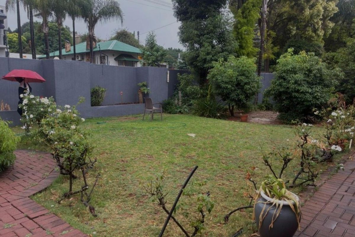 Huge House for sale in Eastwood, Pretoria - Photo 4