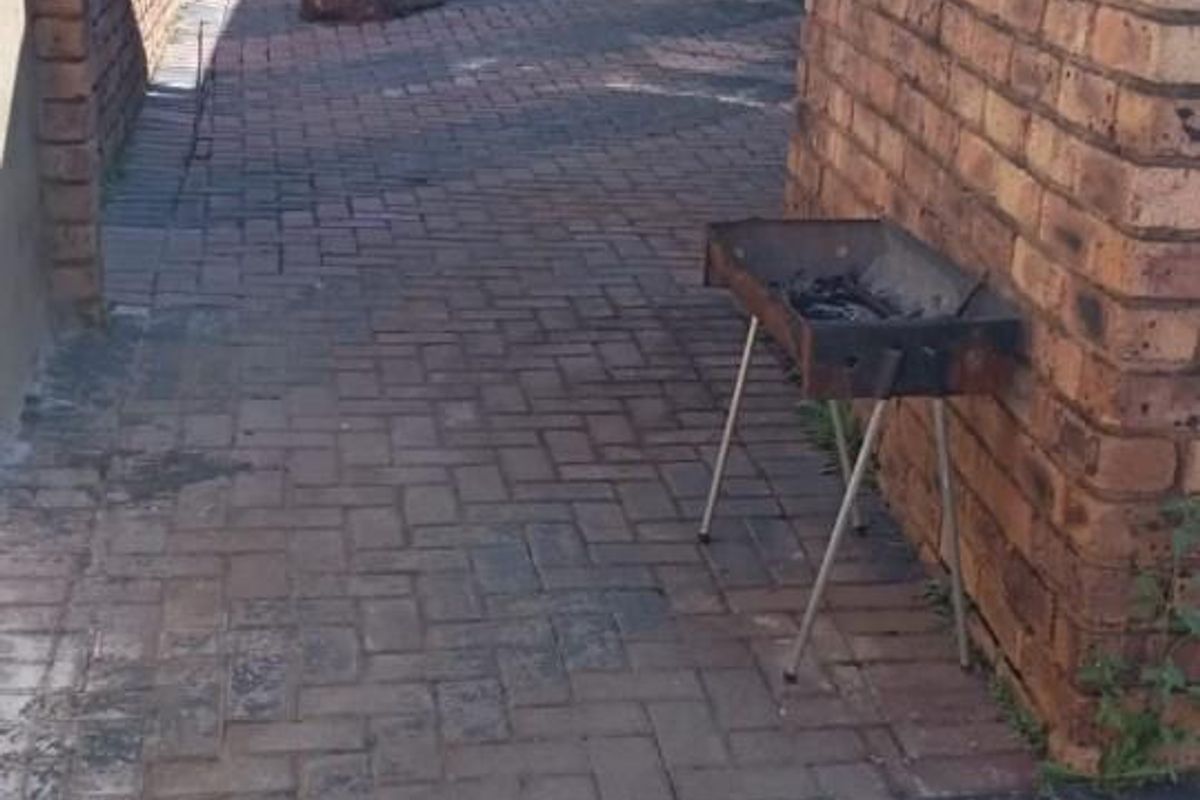 House For Sale in Danville, Pretoria - Photo 4