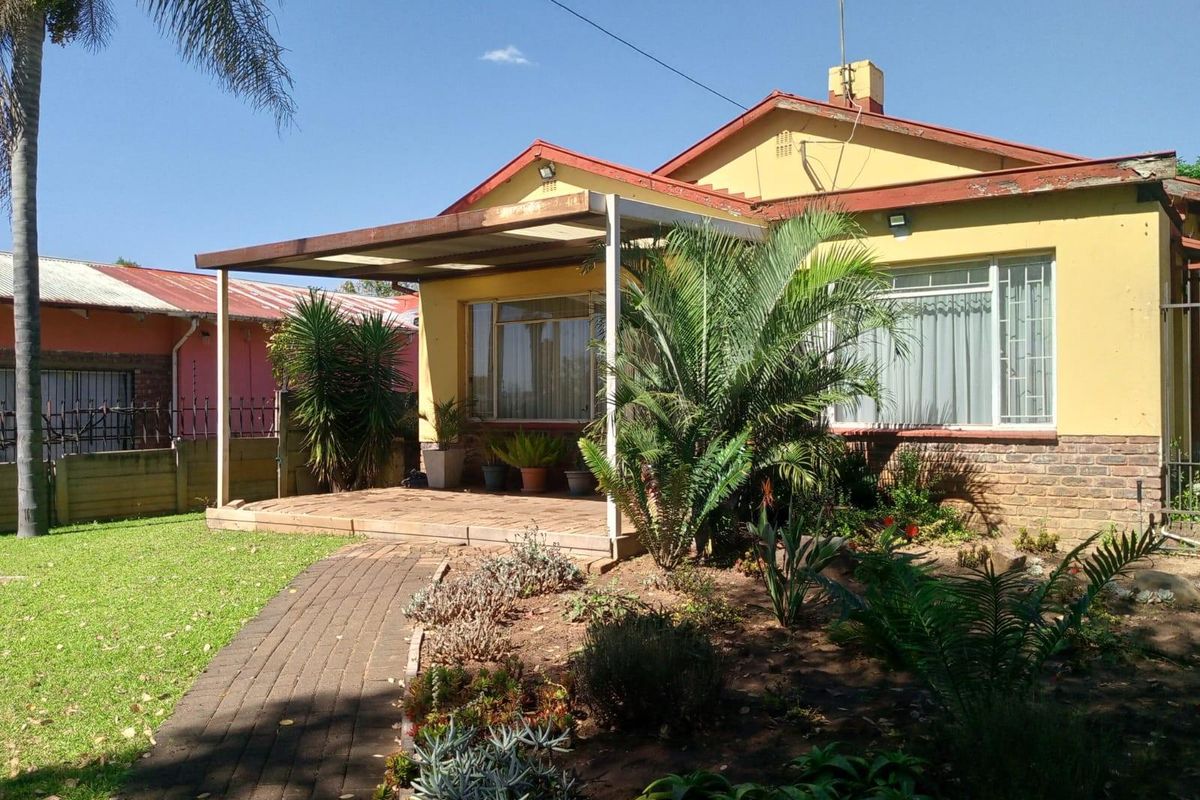 House For Sale in Silverton, Pretoria - Photo 4