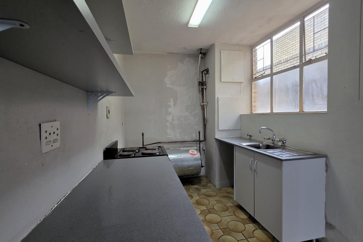 3 bedroom Apartment For Sale in Pretoria Central - Photo 5