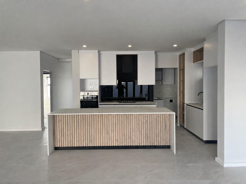 Modern 4-bedroom luxury home in Sandown, Blouberg with premium finishes and indoor-outdoor living - Photo 3