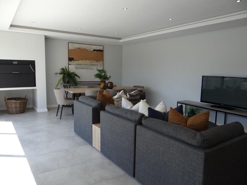 4 Bedroom House For Sale in Fountainbrook Estate, Midstream Estate, Centurion - Photo 10