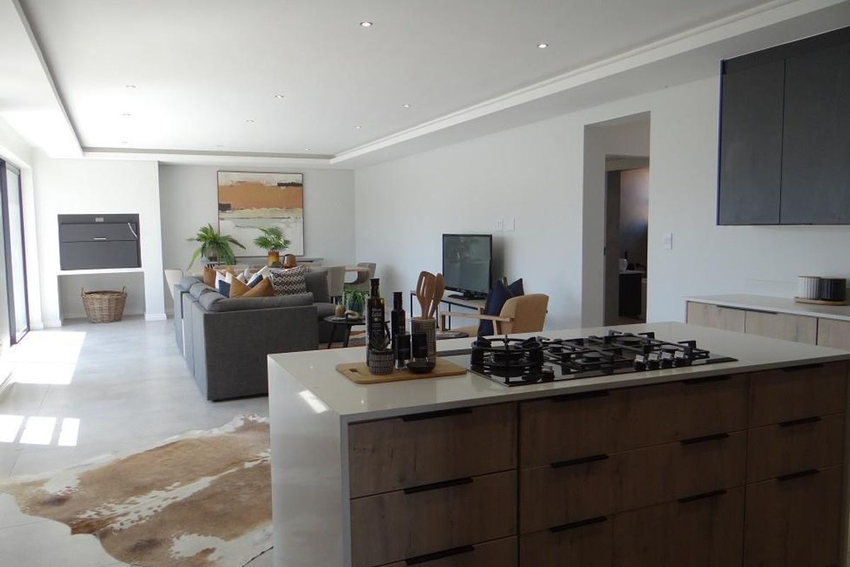 4 Bedroom House For Sale in Fountainbrook Estate, Midstream Estate, Centurion - Photo 4