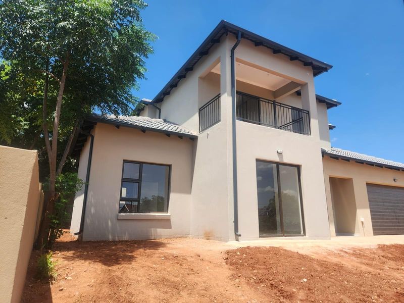 House For Sale in Klerksoord, Akasia - Photo 10