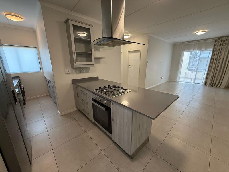 Duplex For Sale in Erand Gardens, Midrand - Photo 2