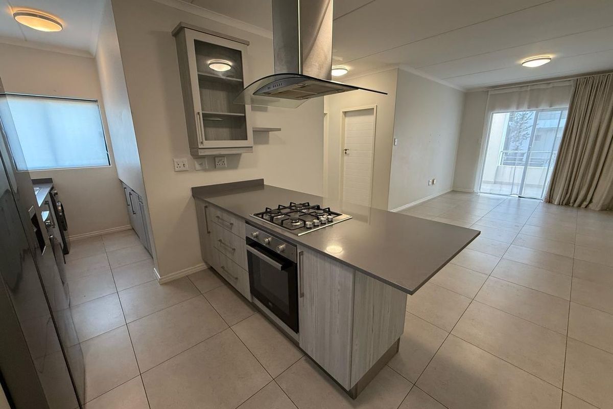 Duplex For Sale in Erand Gardens, Midrand - Photo 2