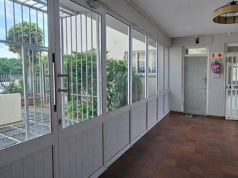 Spacious 2.5 Bed Ground Floor Apartment in Musgrave For Sale - Photo 9