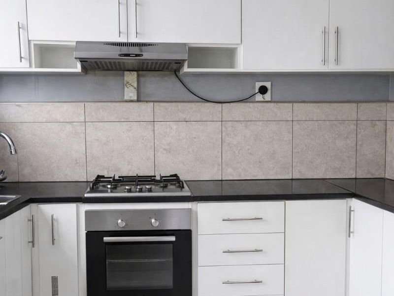 Spacious 2.5 Bed Ground Floor Apartment in Musgrave For Sale - Photo 6
