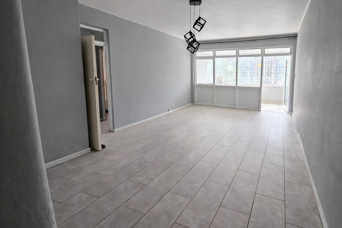Spacious 2.5 Bed Ground Floor Apartment in Musgrave For Sale - Photo 2