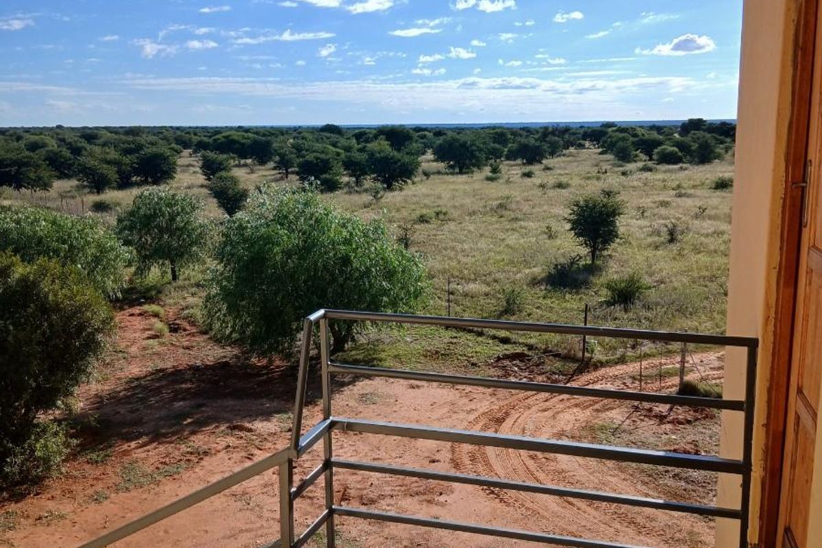 Modern 3 Bedroom Apartments For Sale in Mafikeng Rural, Mafikeng, North West - Photo 3