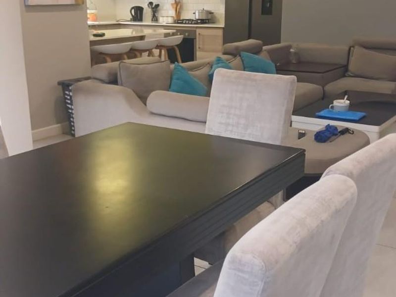 3 Bedroom House For Sale in Equestria Pretoria Gauteng - Photo 3