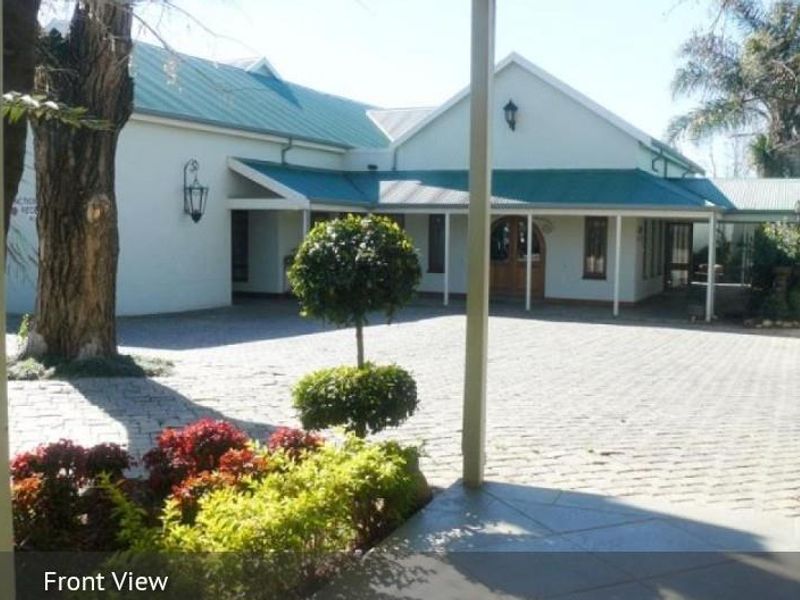 16 Bedroom Lodge For Sale in Equestria Pretoria Gauteng - Photo 5