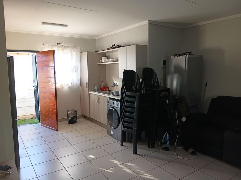 House To Rent in Protea Glen, Soweto - Photo 7