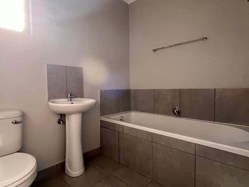 House To Rent in Protea Glen, Soweto - Photo 6