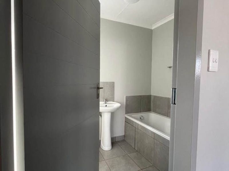 House To Rent in Protea Glen, Soweto - Photo 7