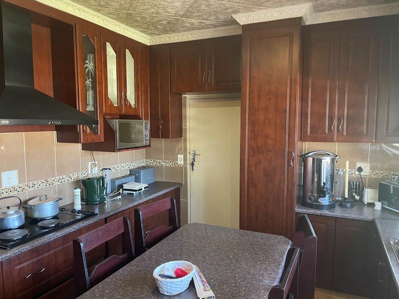 3 Bedroom House To Rent in Kriel - Photo 9