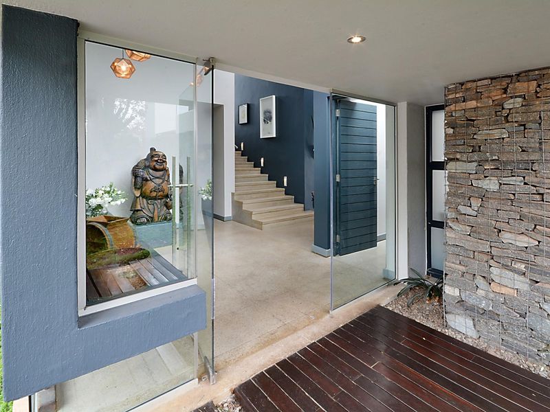 Contemporary Home on Waterfront stand in Dunblane Equestrian Lifestyle Estate - Photo 2