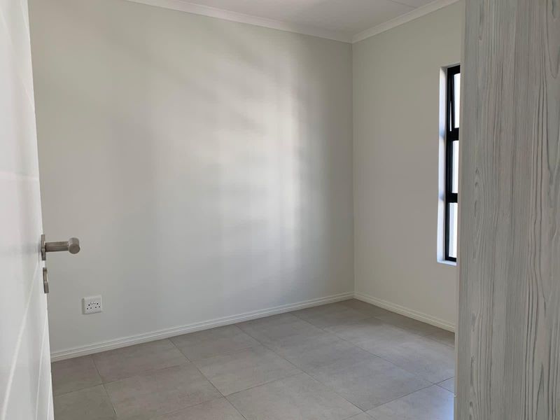 1 bedroom,1 Bathroom Apartment for Rent in Carlswald - Photo 7