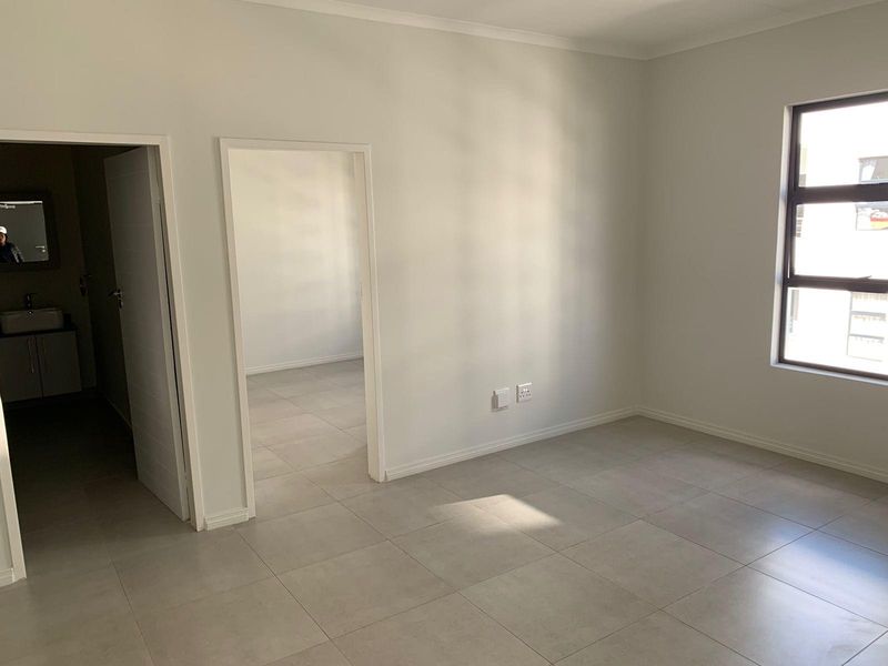 1 bedroom,1 Bathroom Apartment for Rent in Carlswald - Photo 4