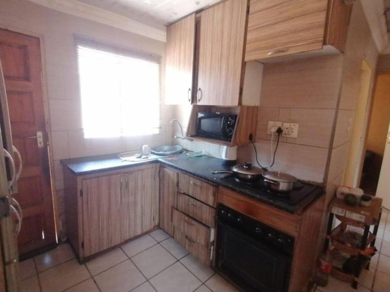 3 bedroom house available in Mabopane - Photo 8